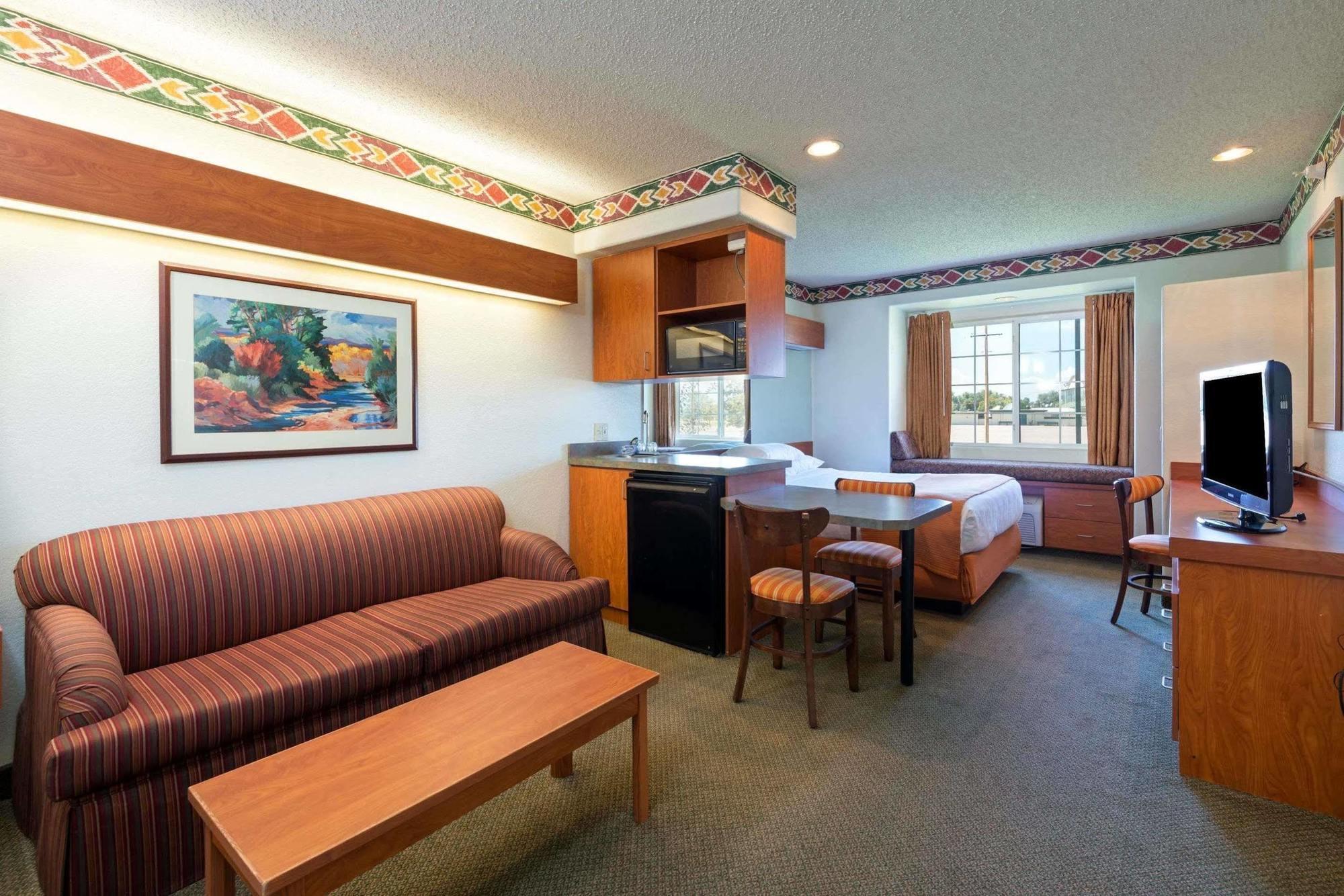 Microtel Inn&Suites Pueblo Exterior foto